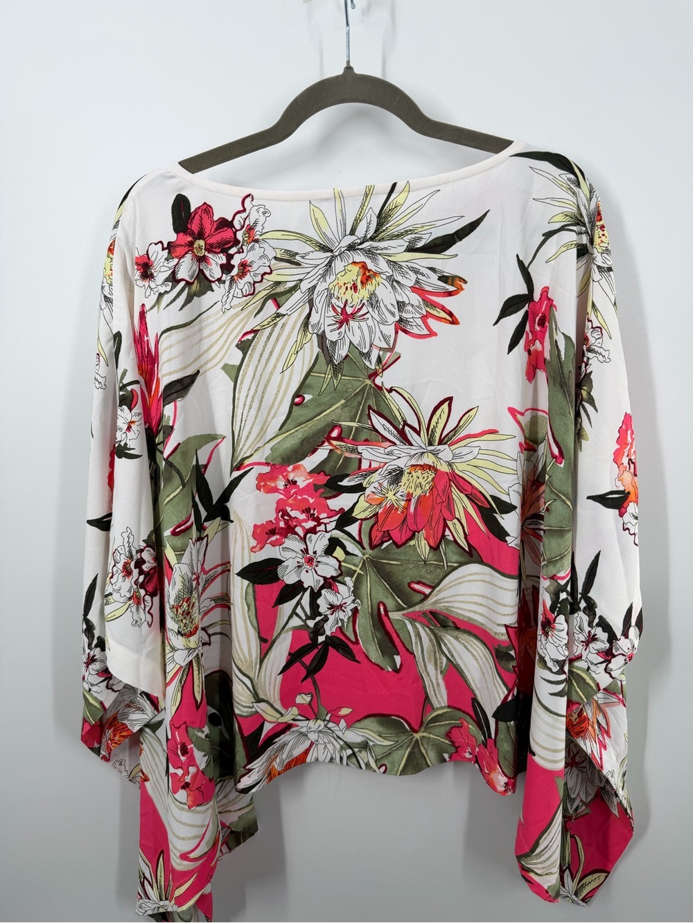 Chico’s Tropical Floral Print Pink Green White Poncho - Picture 5 of 5